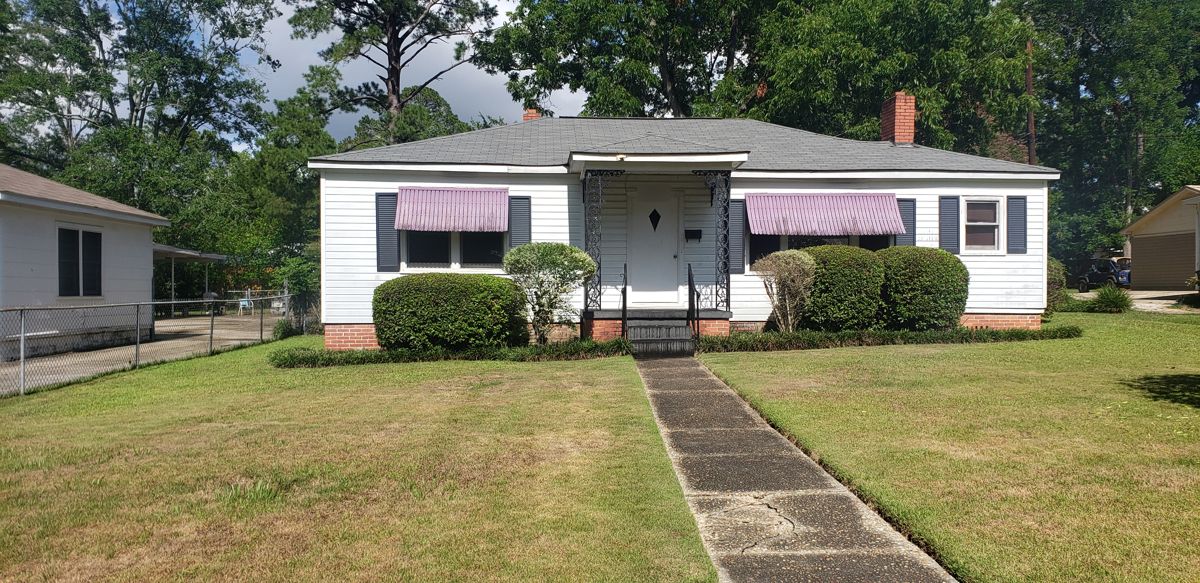 Front exterior before remodel