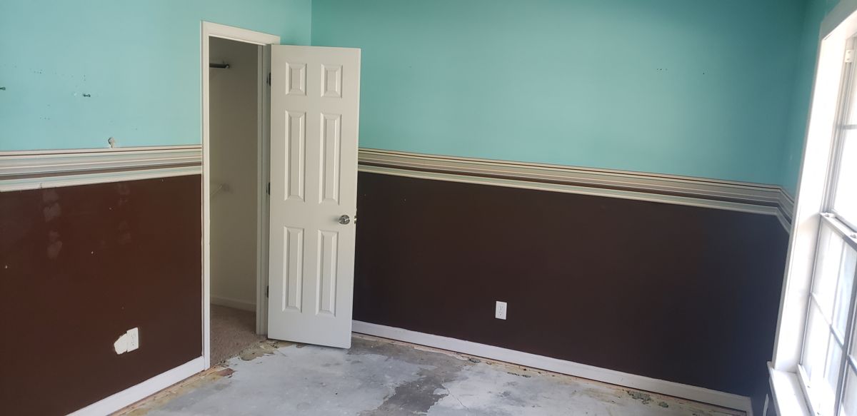 Bedroom before remodel
