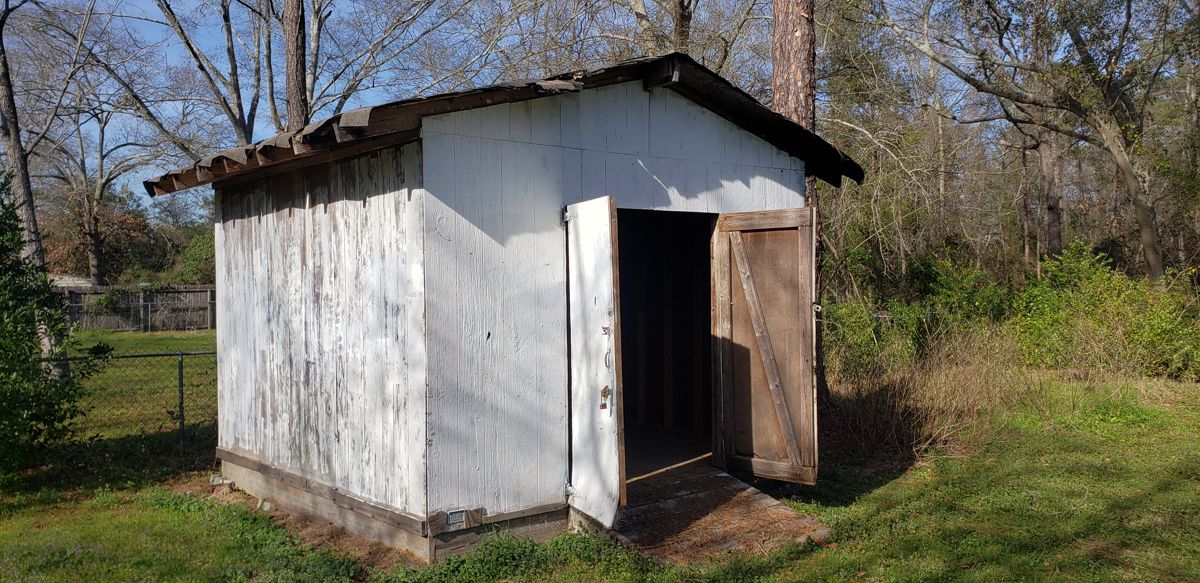 Shed before remodel